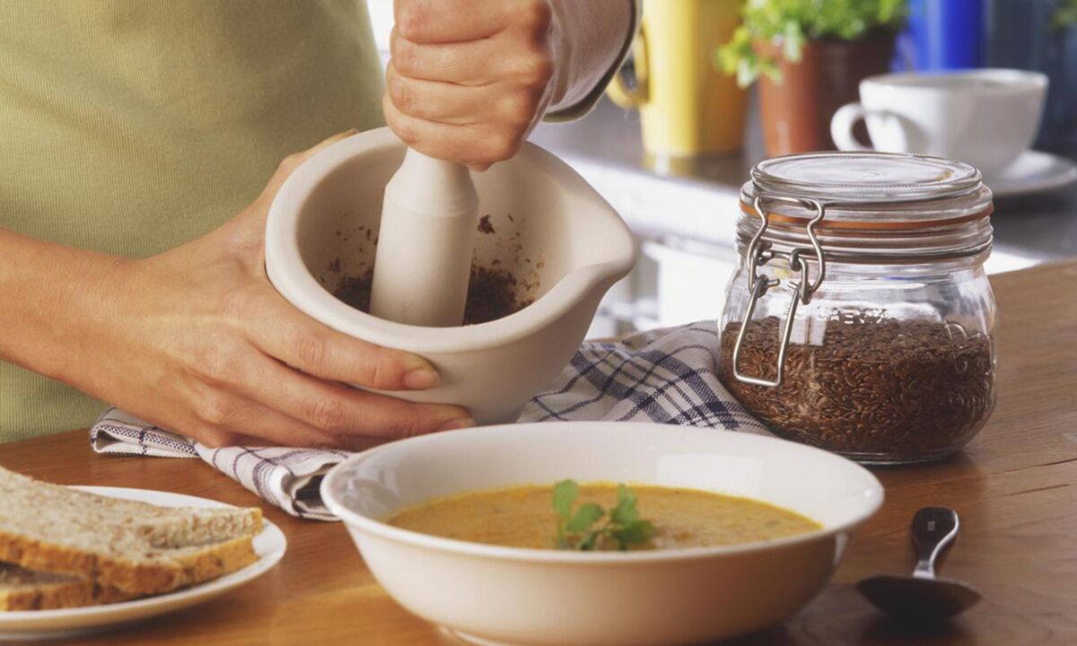 Додавање ланеног семена у супу за добру функцију црева
